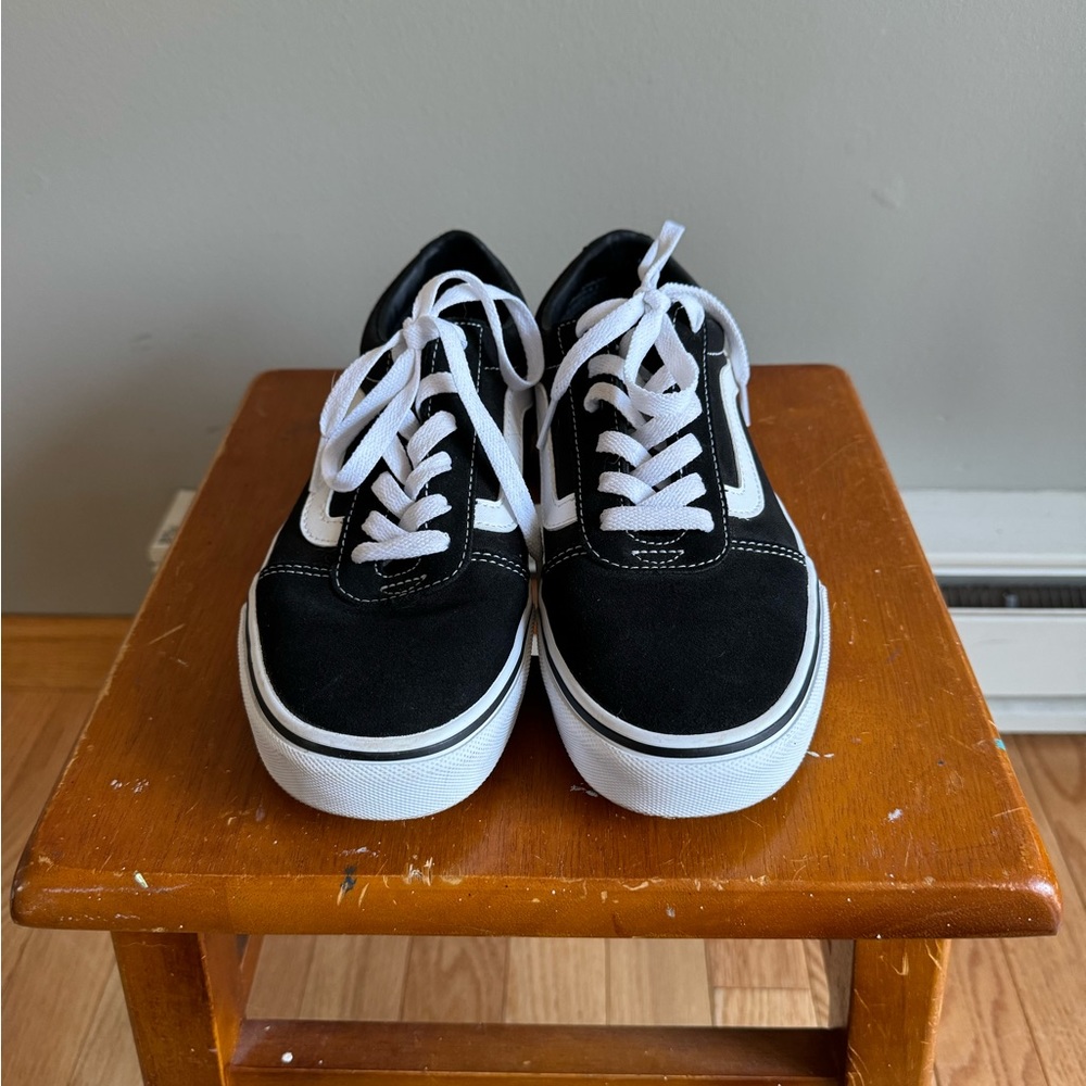Women’s Vans Old Skool Skate Shoes
